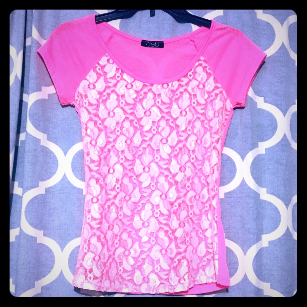 NWOT!! Lace short sleeve tee